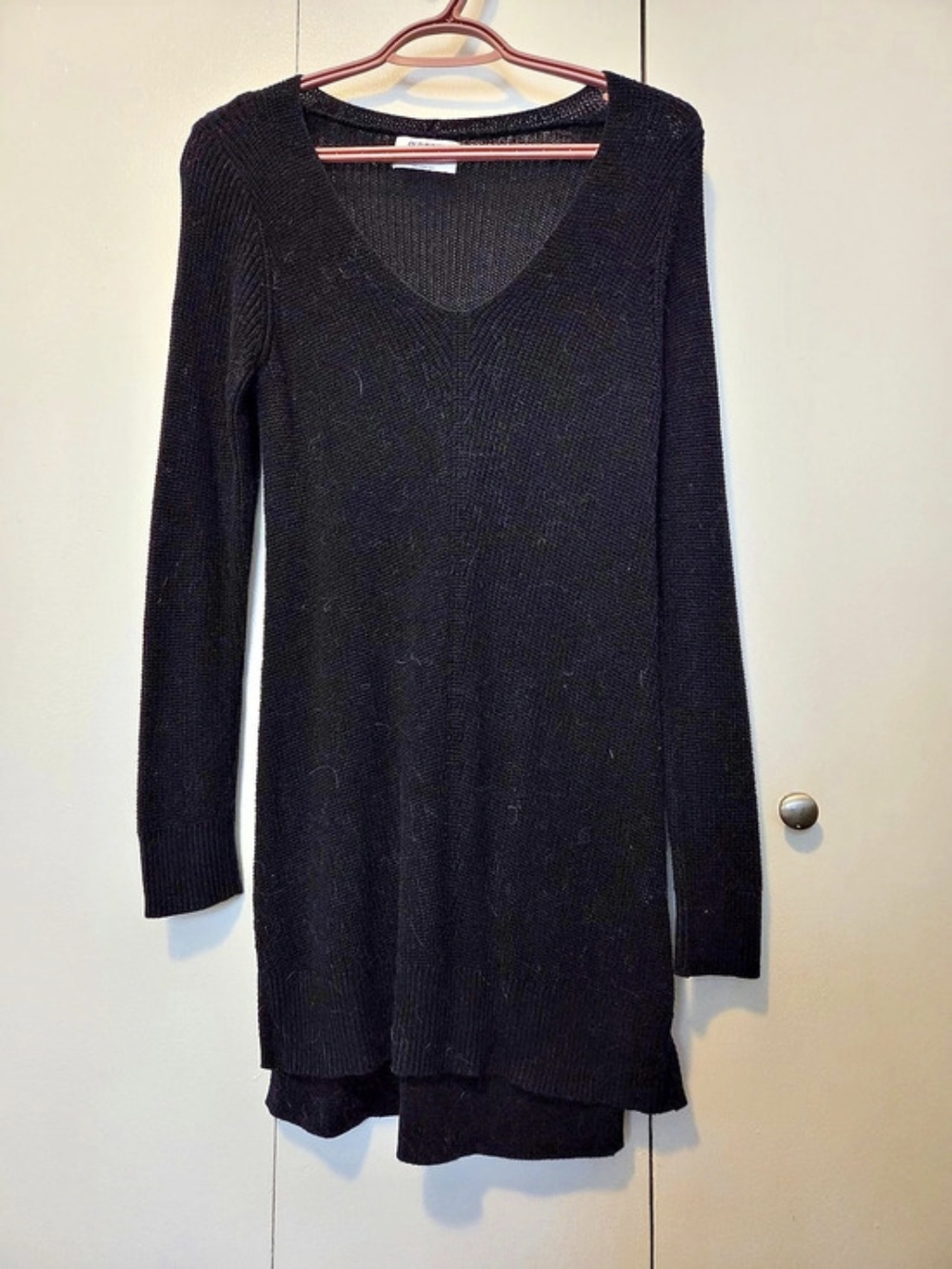 Old Navy Women's M Long-Sleeve Rib-Knit V-Neck Sweater Dress Black